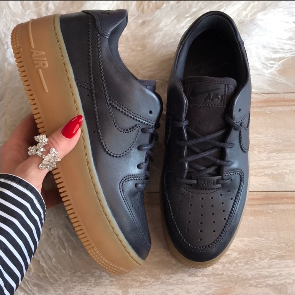 NWT Nike Air Force 1 Sage - Picture 6 of 8